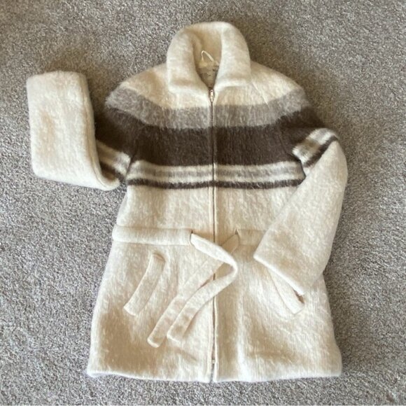Vintage Hilda Ltd. Icelandic 100% pure wool cream and brown striped coat. Size M - Picture 4 of 10